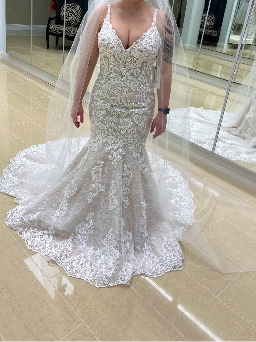 Lace Mermaid Wedding Dress with V-Neck and Beaded Straps
